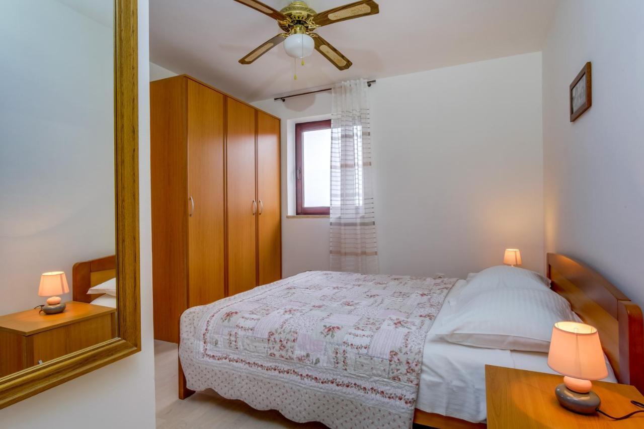 Apartments Anci Мали-Лошинь Экстерьер фото