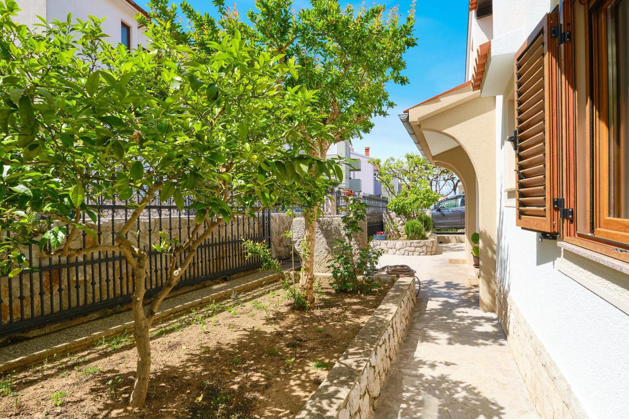 Apartments Anci Мали-Лошинь Экстерьер фото
